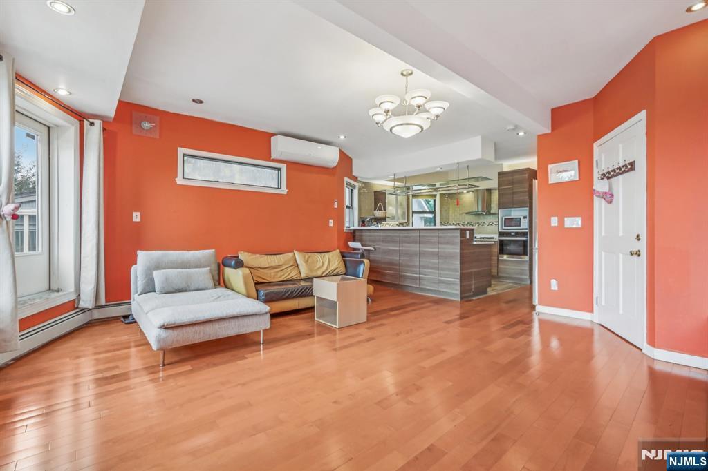 32 Hudson Terrace