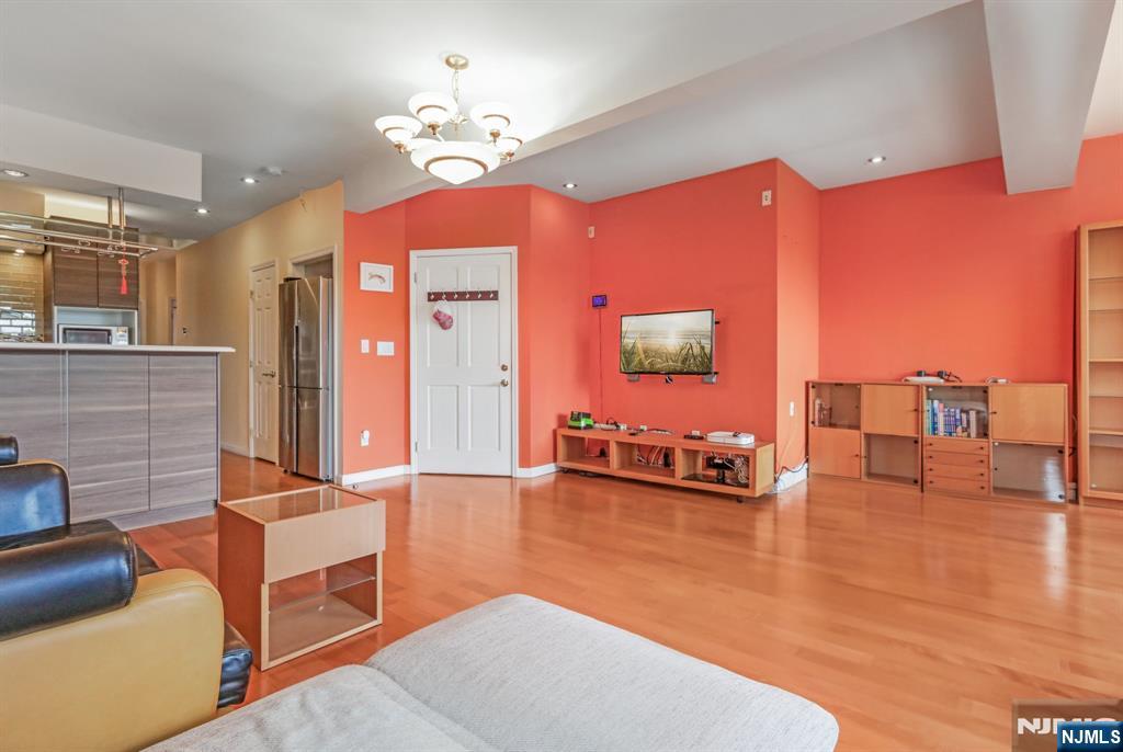 32 Hudson Terrace