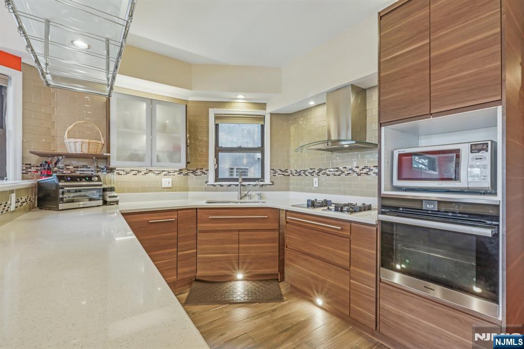 32 Hudson Terrace