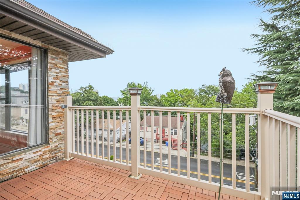32 Hudson Terrace