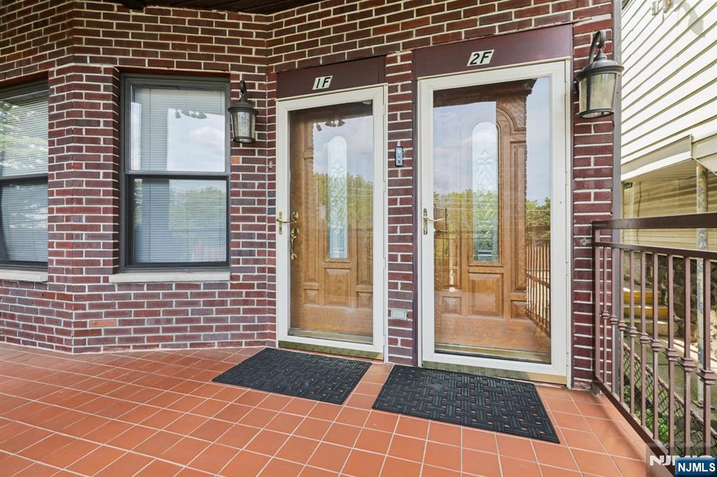 32 Hudson Terrace