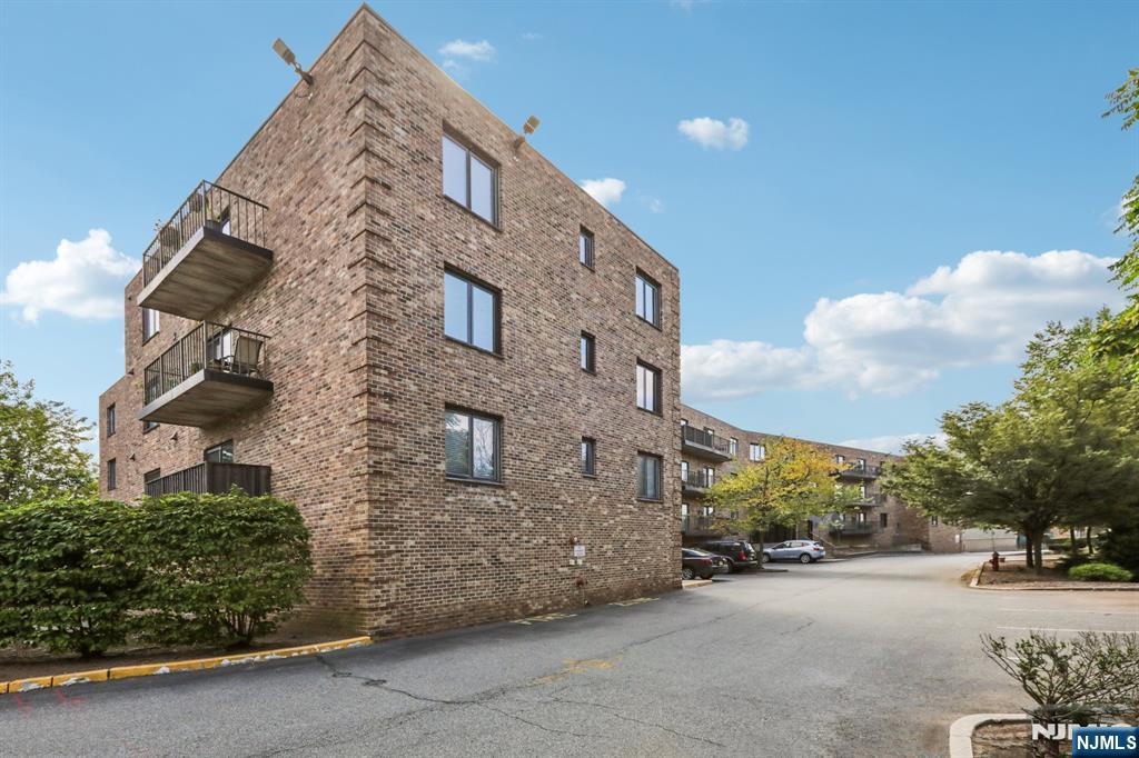 99 Teaneck Road 119