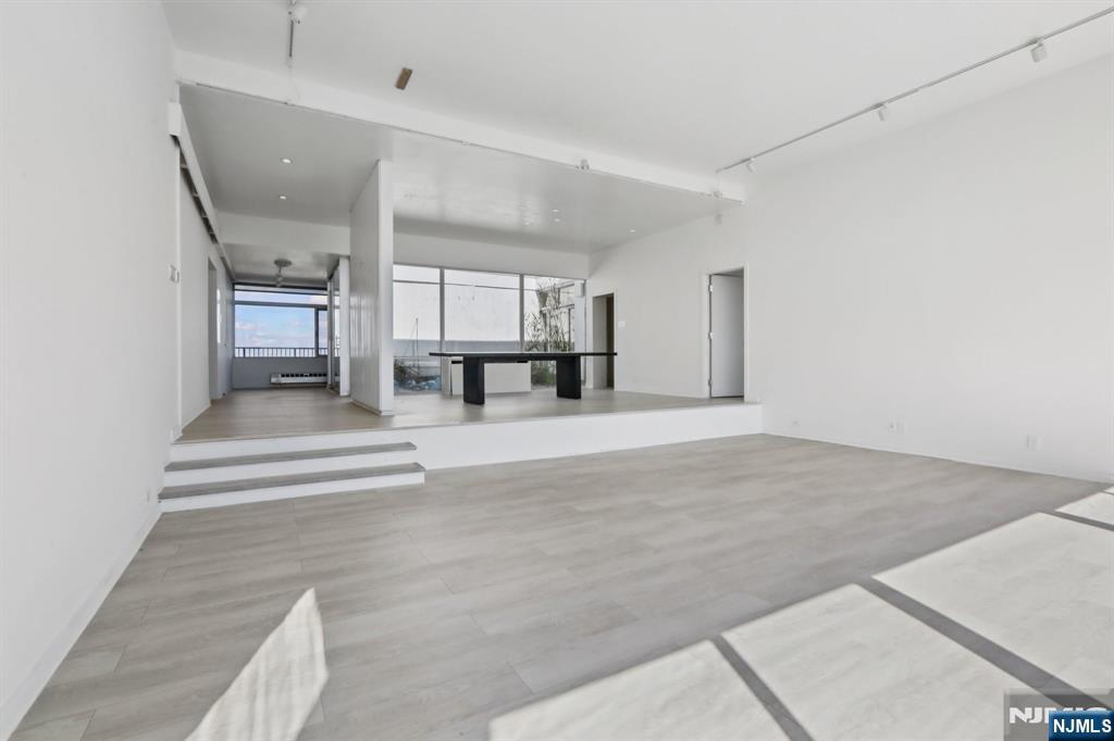 1 Horizon Street PH 1