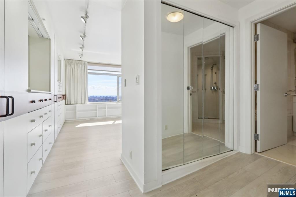 1 Horizon Street PH 1