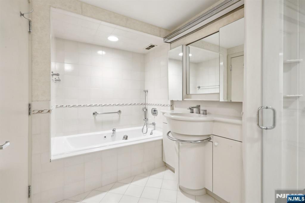 1 Horizon Street PH 1