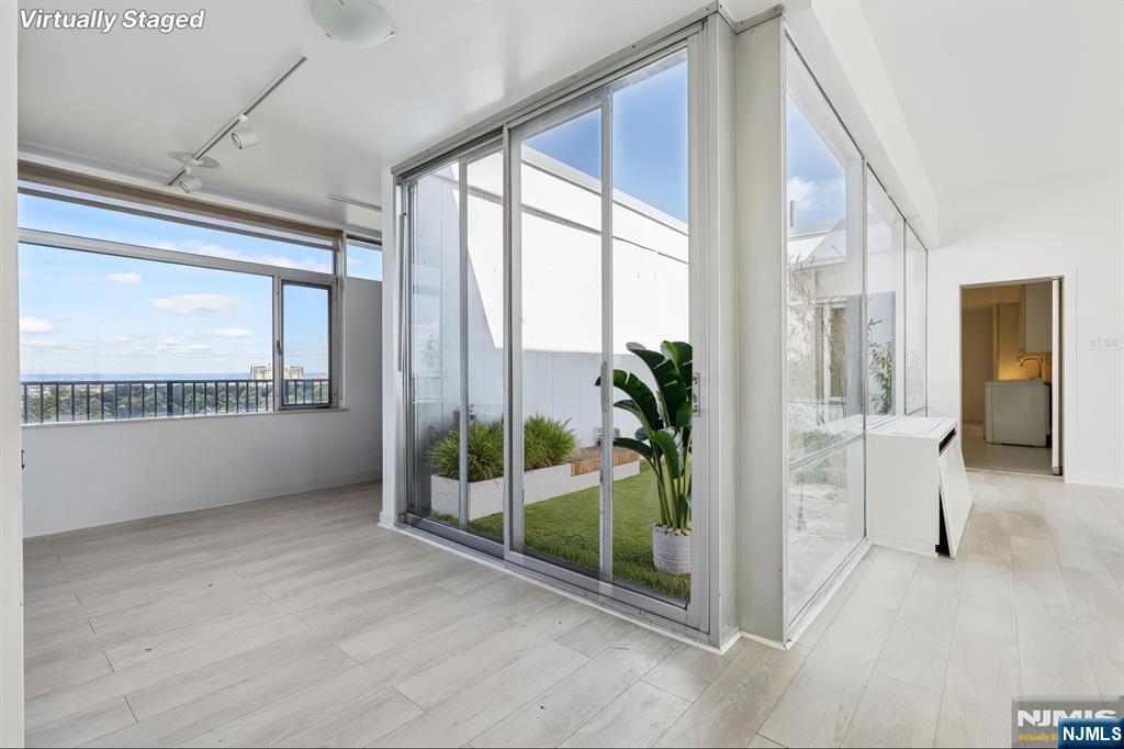 1 Horizon Street PH 1