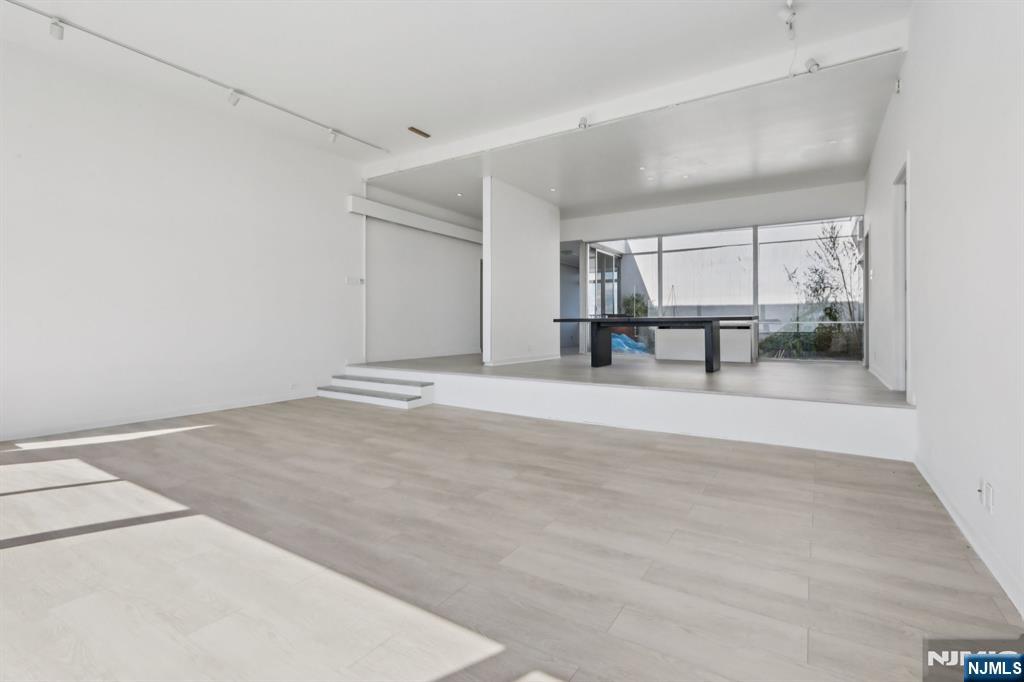 1 Horizon Street PH 1