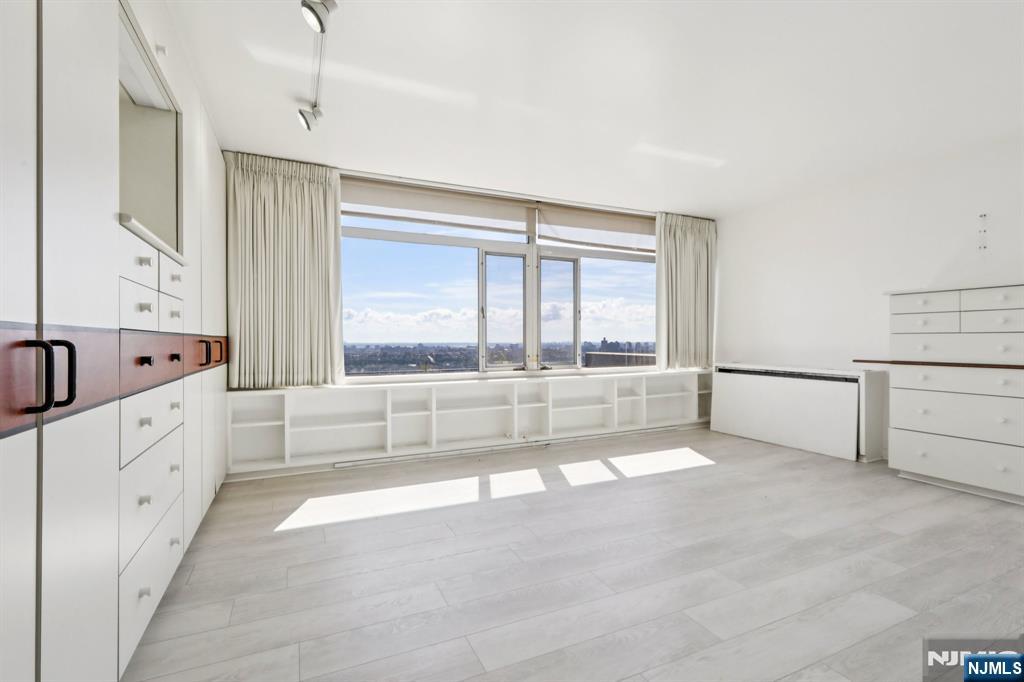 1 Horizon Street PH 1