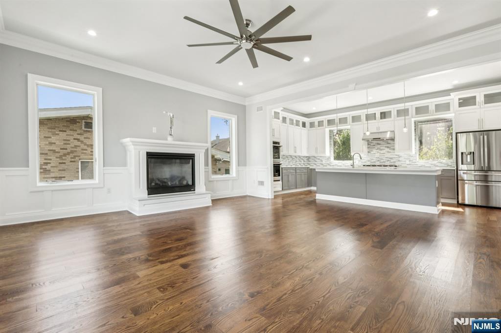 30 Cortland Place
