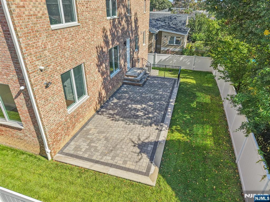30 Cortland Place