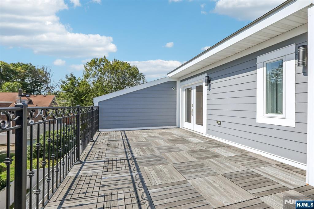 30 Cortland Place