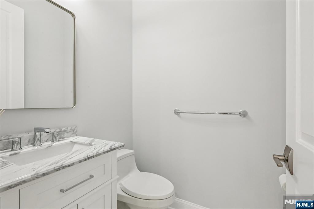 30 Cortland Place