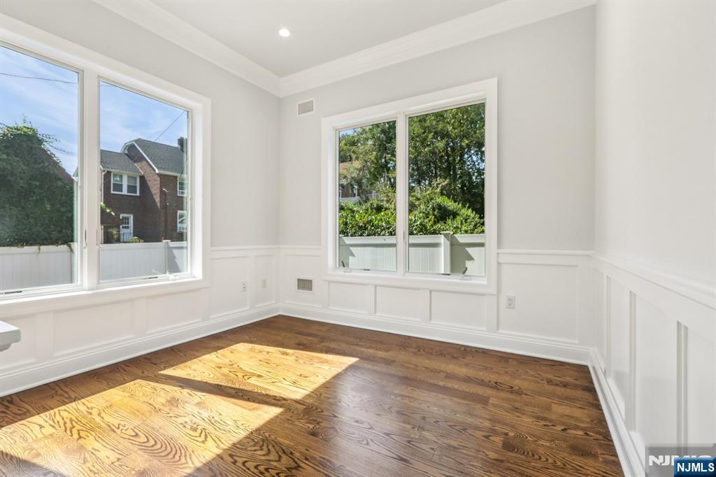 30 Cortland Place