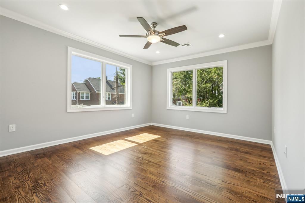 30 Cortland Place