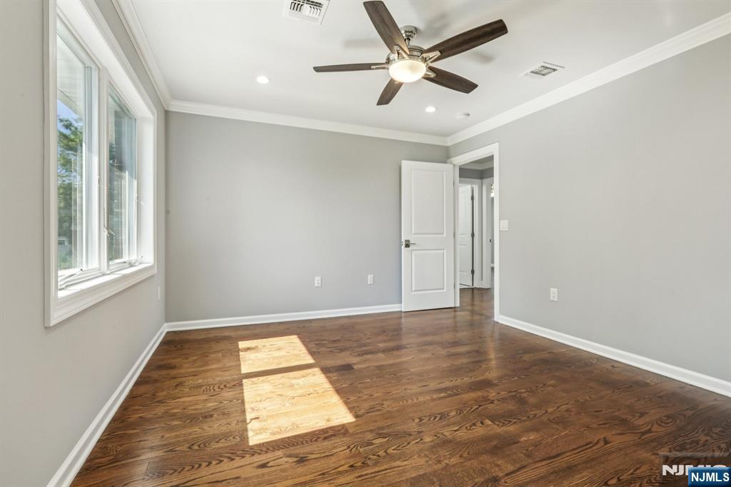 30 Cortland Place