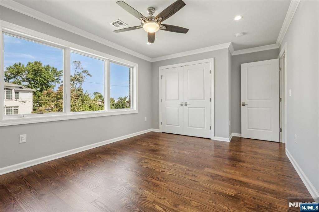 30 Cortland Place