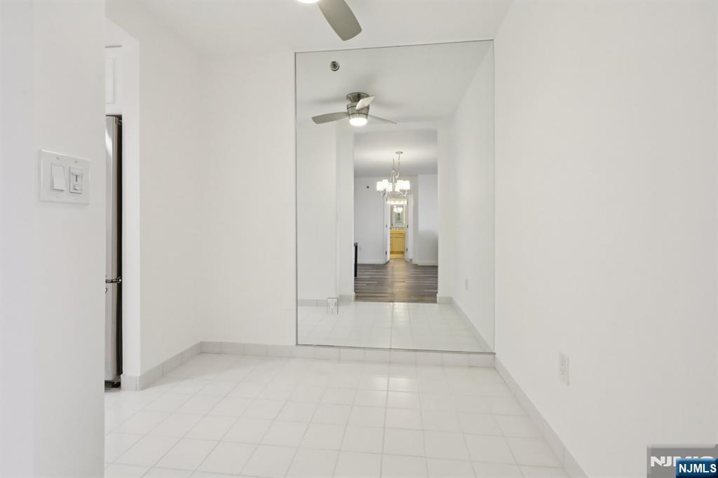 900 Palisade Avenue 4J