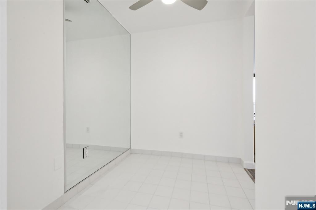 900 Palisade Avenue 4J