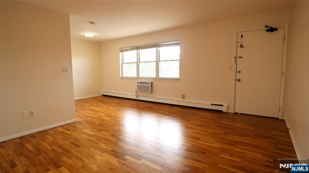 87 W Central Boulevard 3