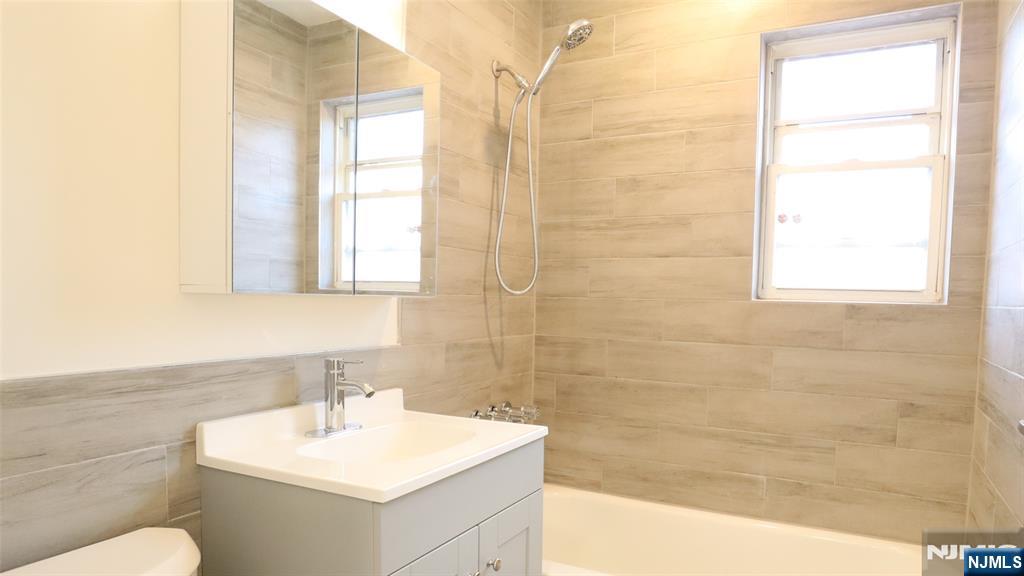 87 W Central Boulevard 3