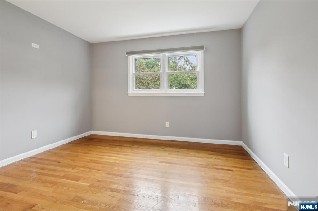 676 Kingsbridge Lane
