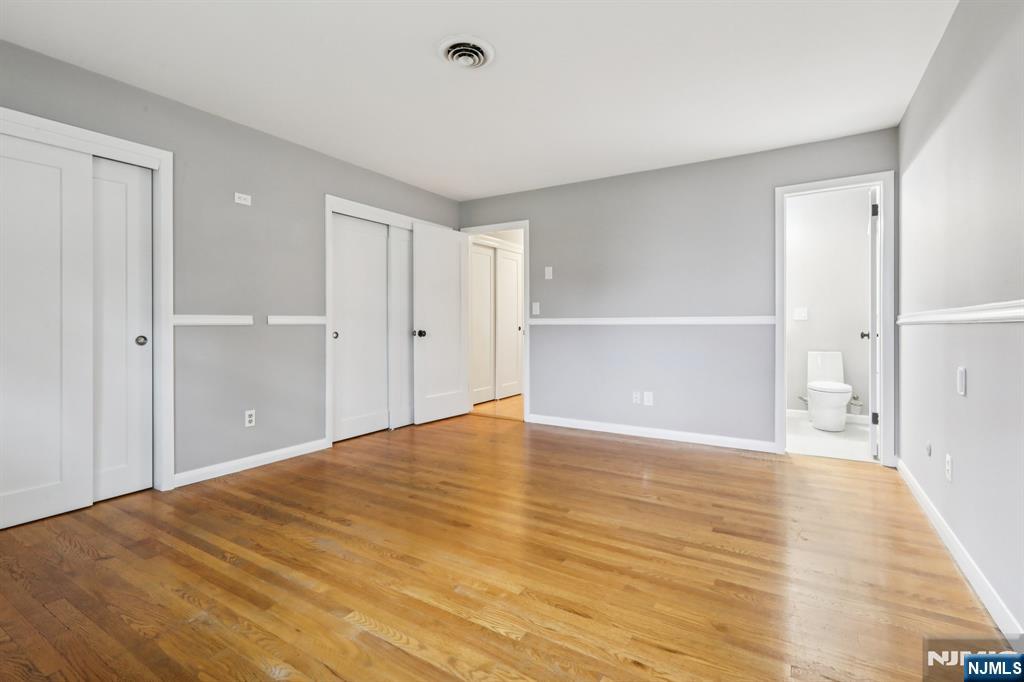 676 Kingsbridge Lane