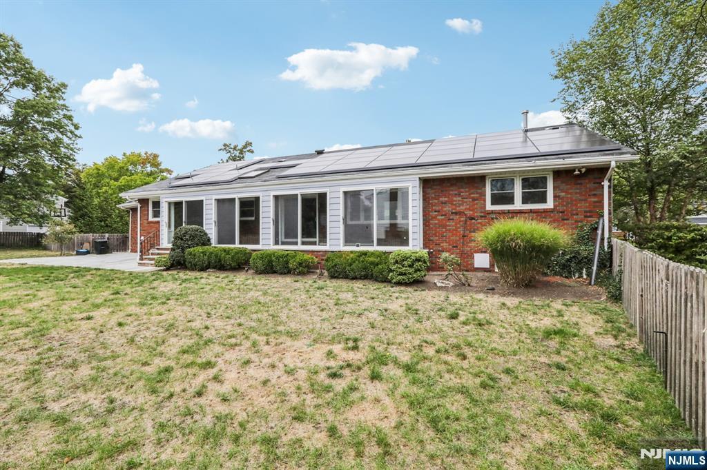 676 Kingsbridge Lane