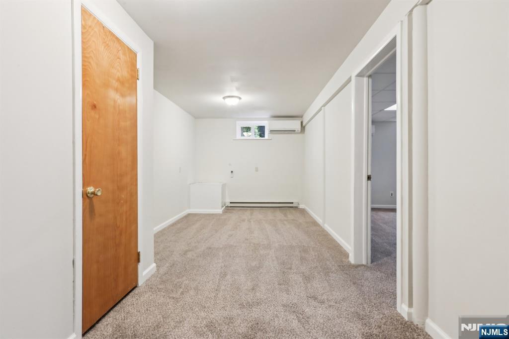 676 Kingsbridge Lane
