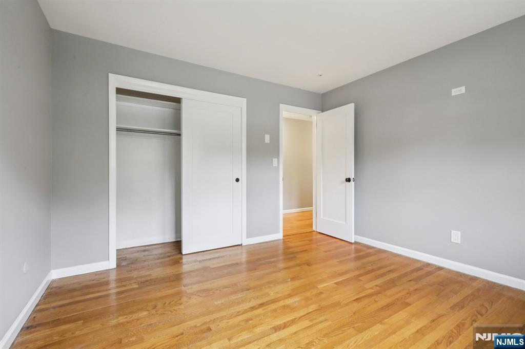 676 Kingsbridge Lane