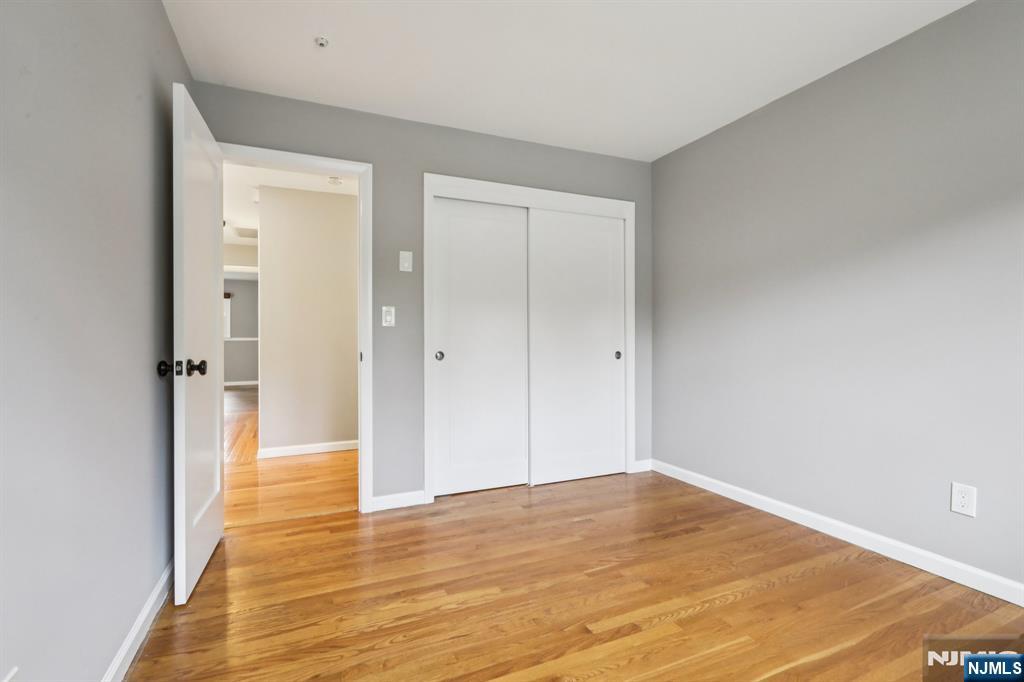 676 Kingsbridge Lane