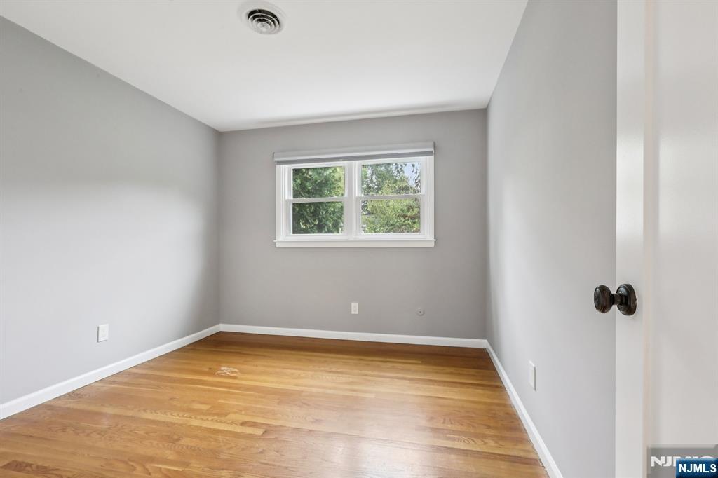 676 Kingsbridge Lane