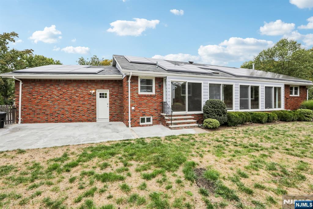 676 Kingsbridge Lane