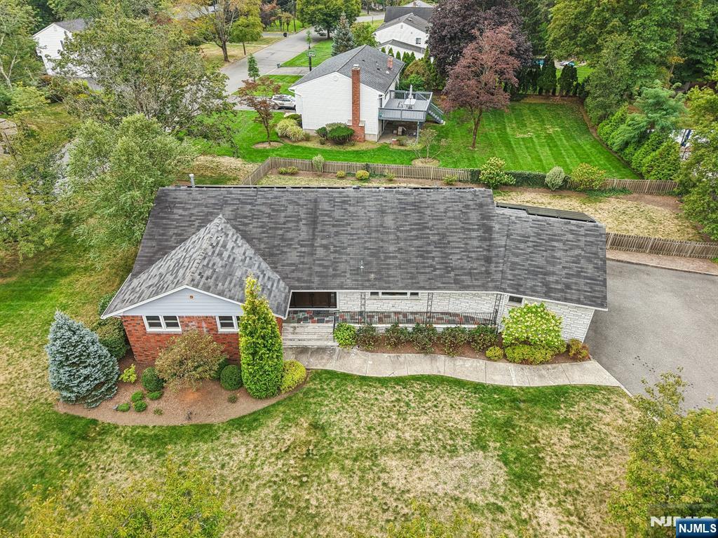 676 Kingsbridge Lane
