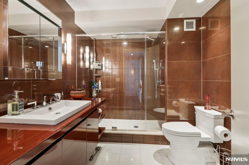 1500 Palisade Avenue 27C