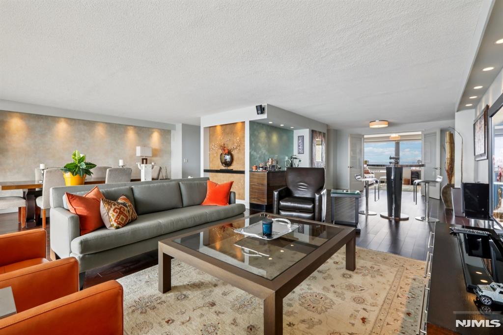 1500 Palisade Avenue 27C