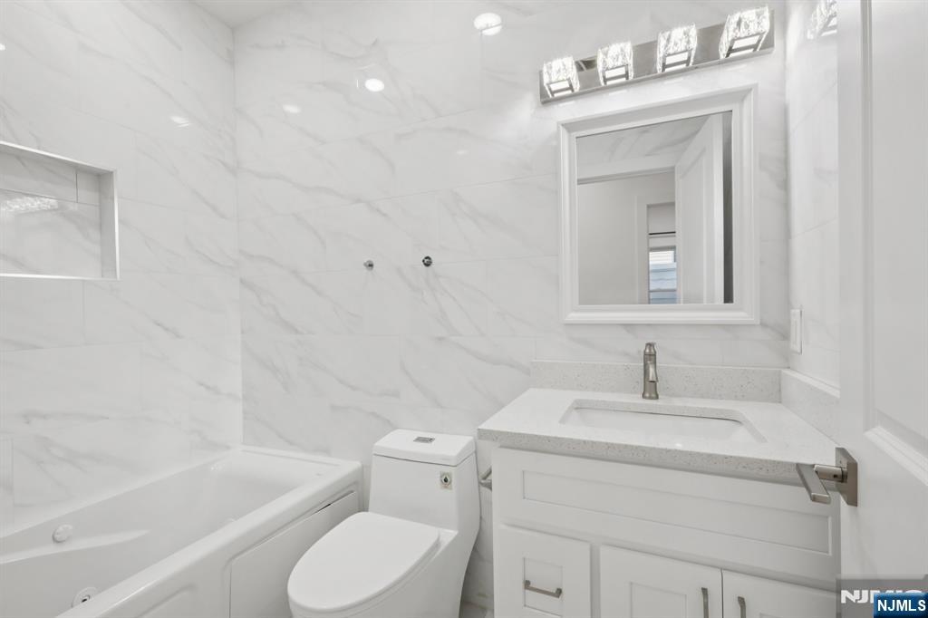 131 Zabriskie Street 1