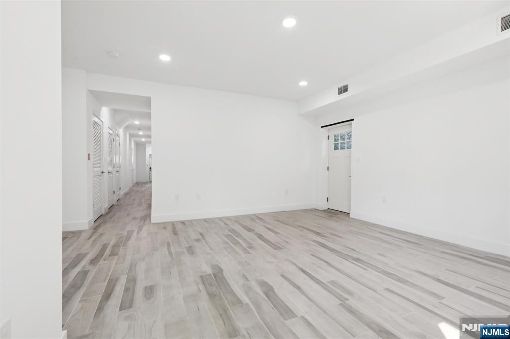 131 Zabriskie Street 1