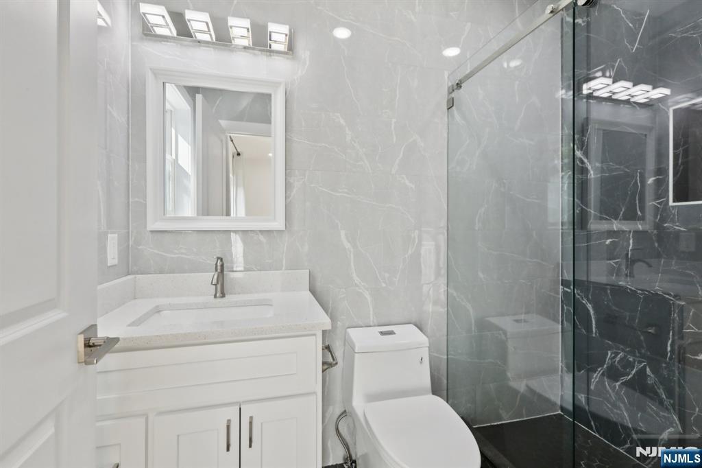 131 Zabriskie Street 1