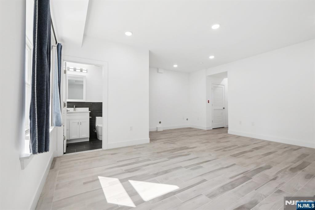 131 Zabriskie Street 1