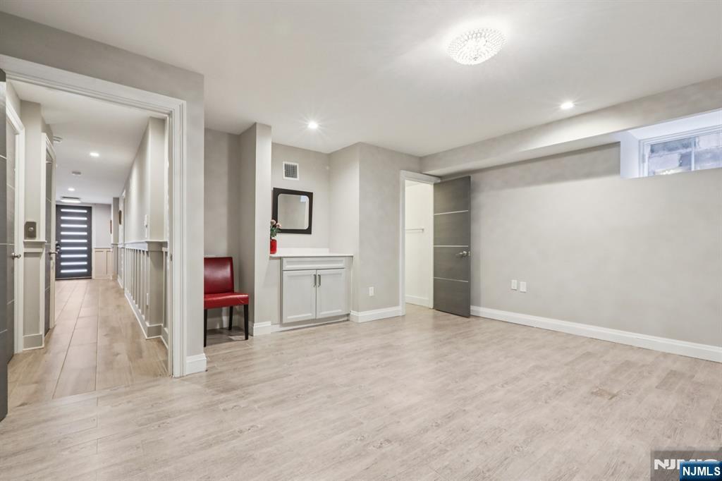 26 Hudson Terrace