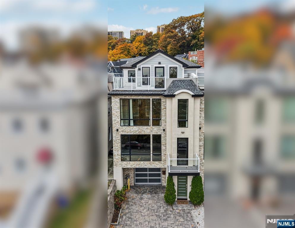 26 Hudson Terrace