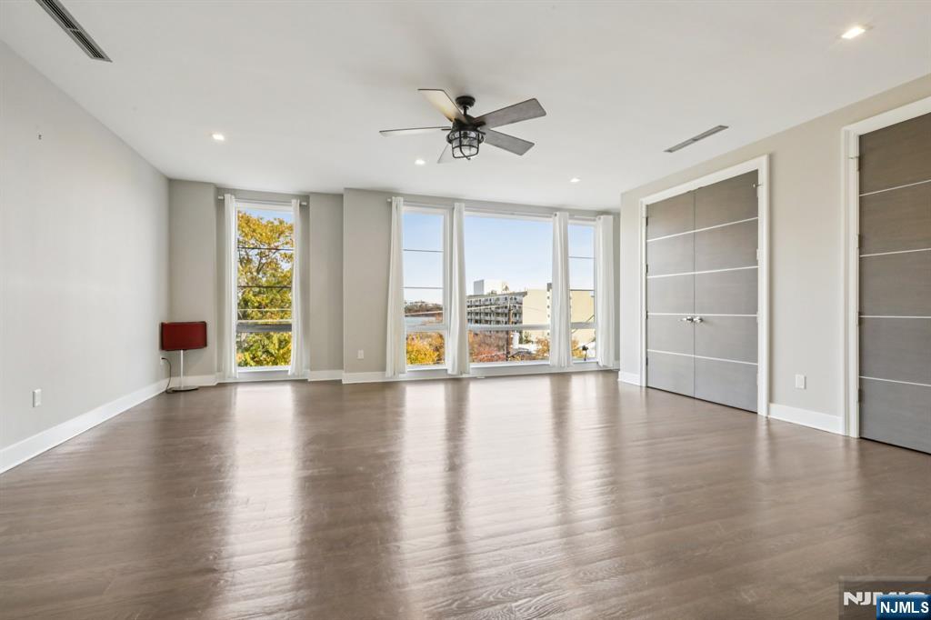 26 Hudson Terrace