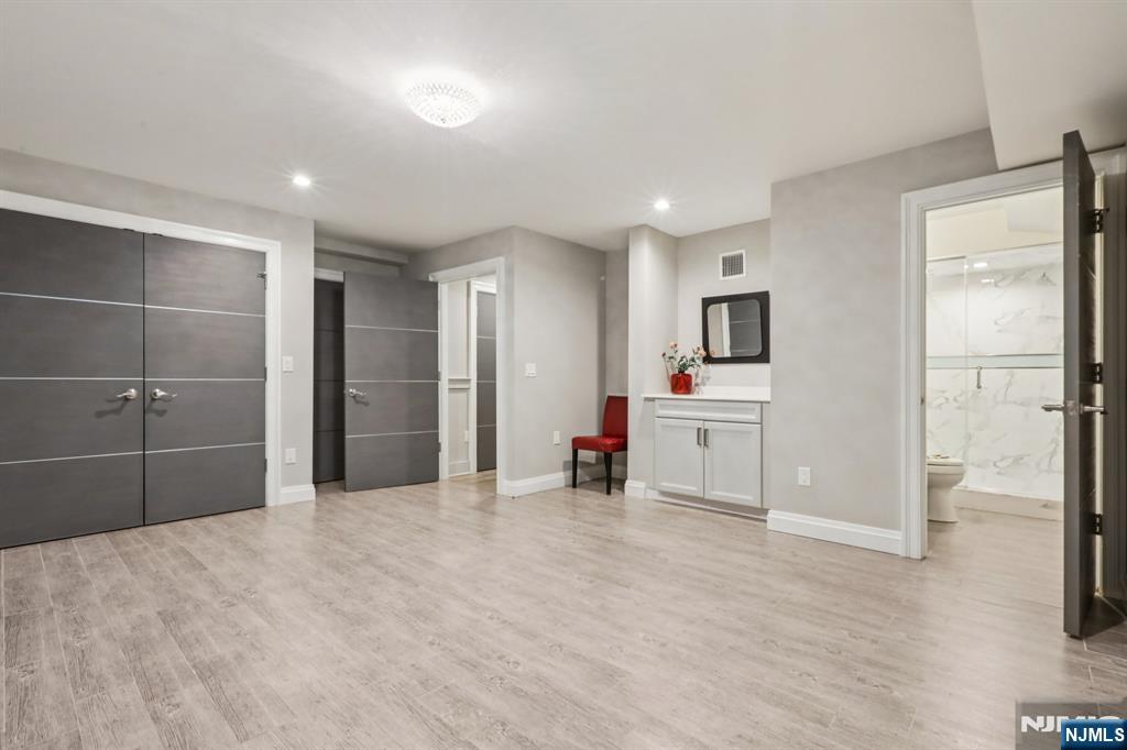 26 Hudson Terrace