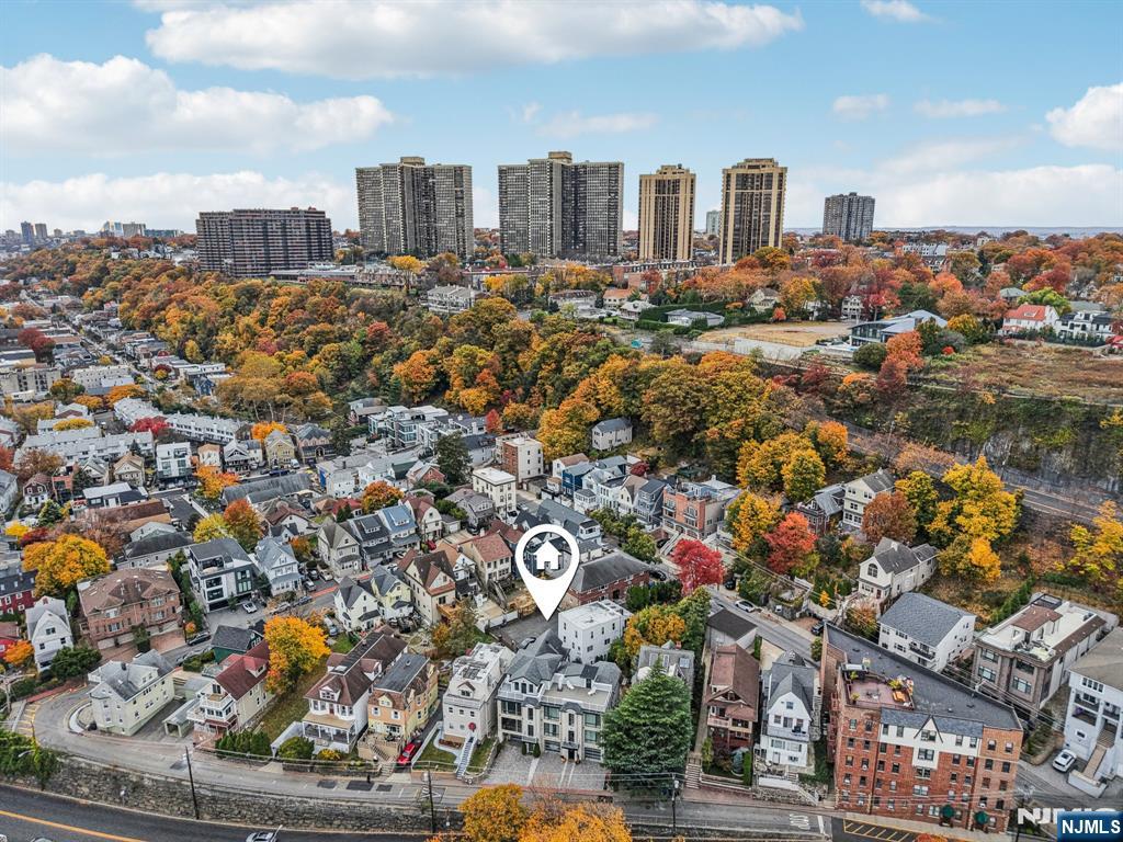 26 Hudson Terrace