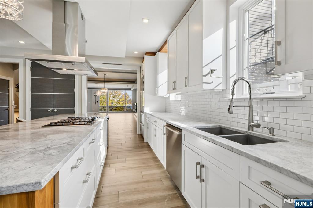 26 Hudson Terrace