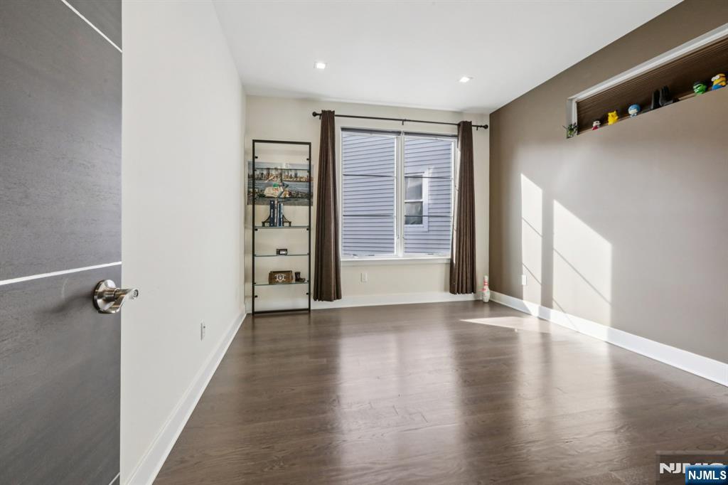 26 Hudson Terrace