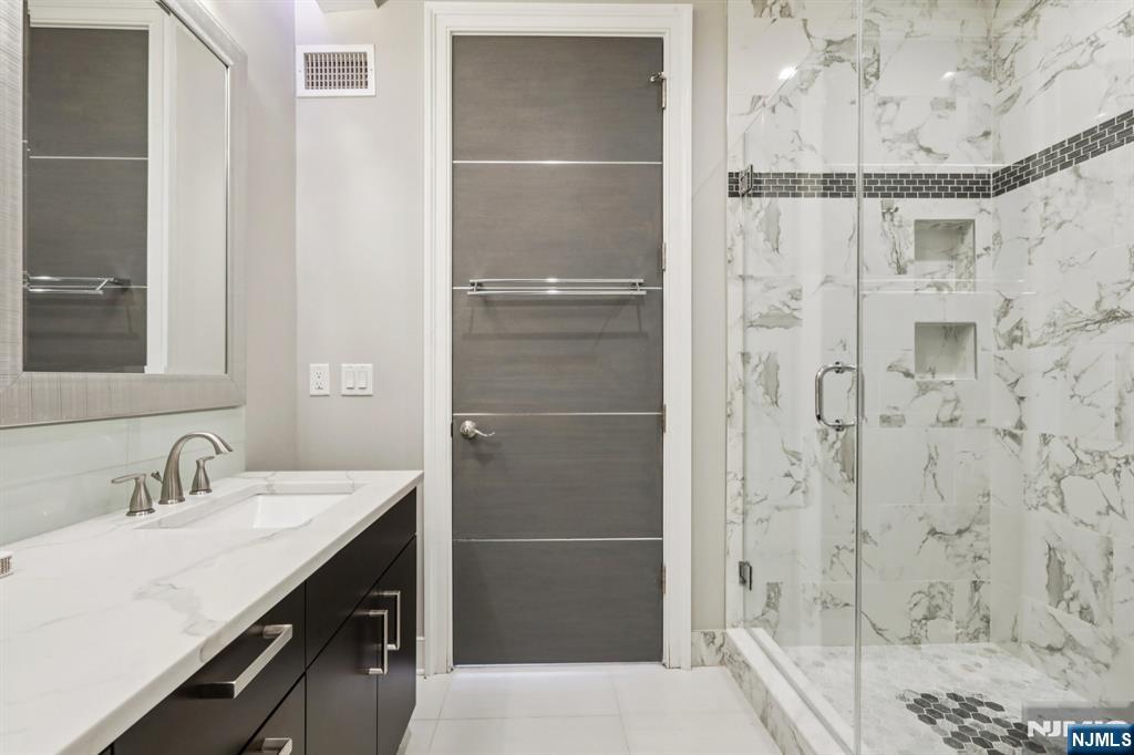 26 Hudson Terrace