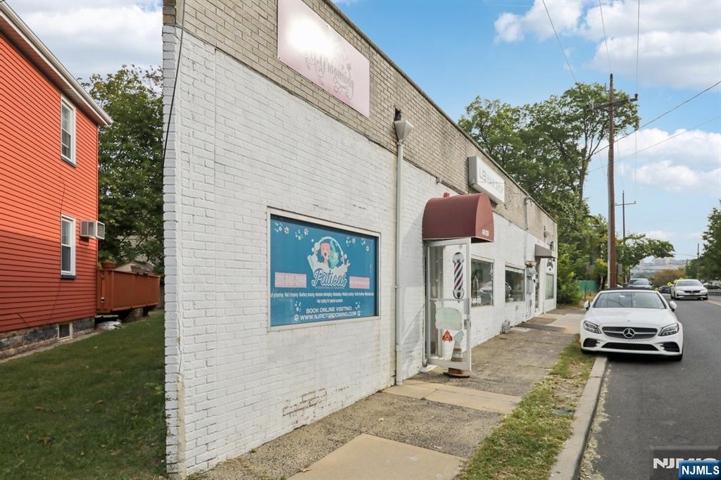 825 State Highway