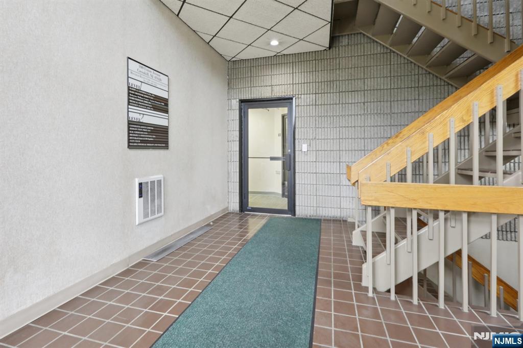 100 Union Avenue 250