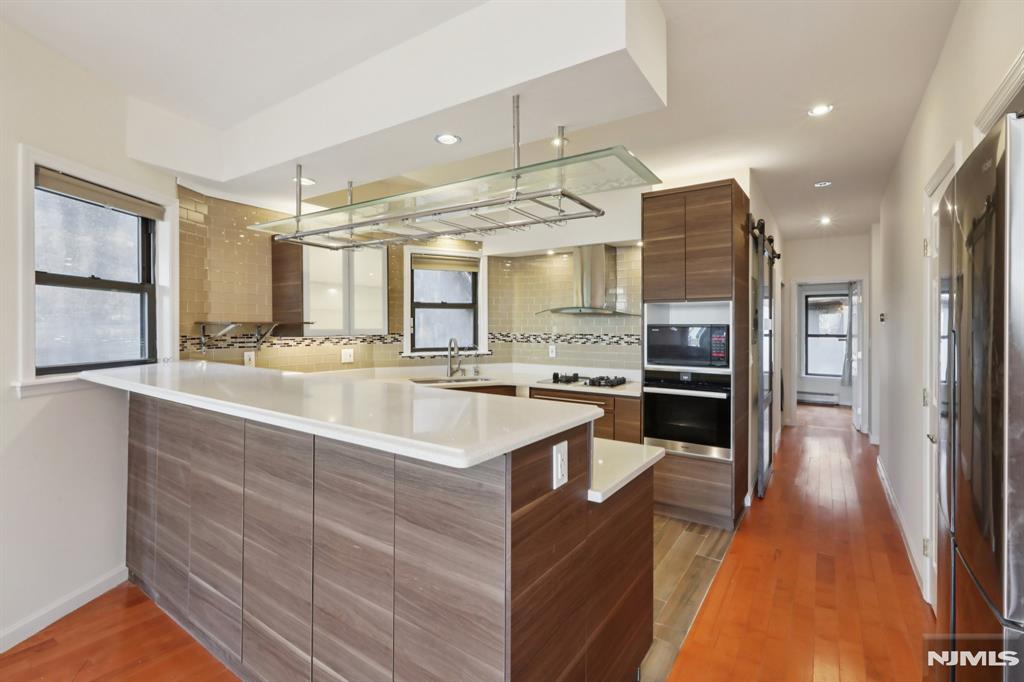 32 Hudson Terrace 2